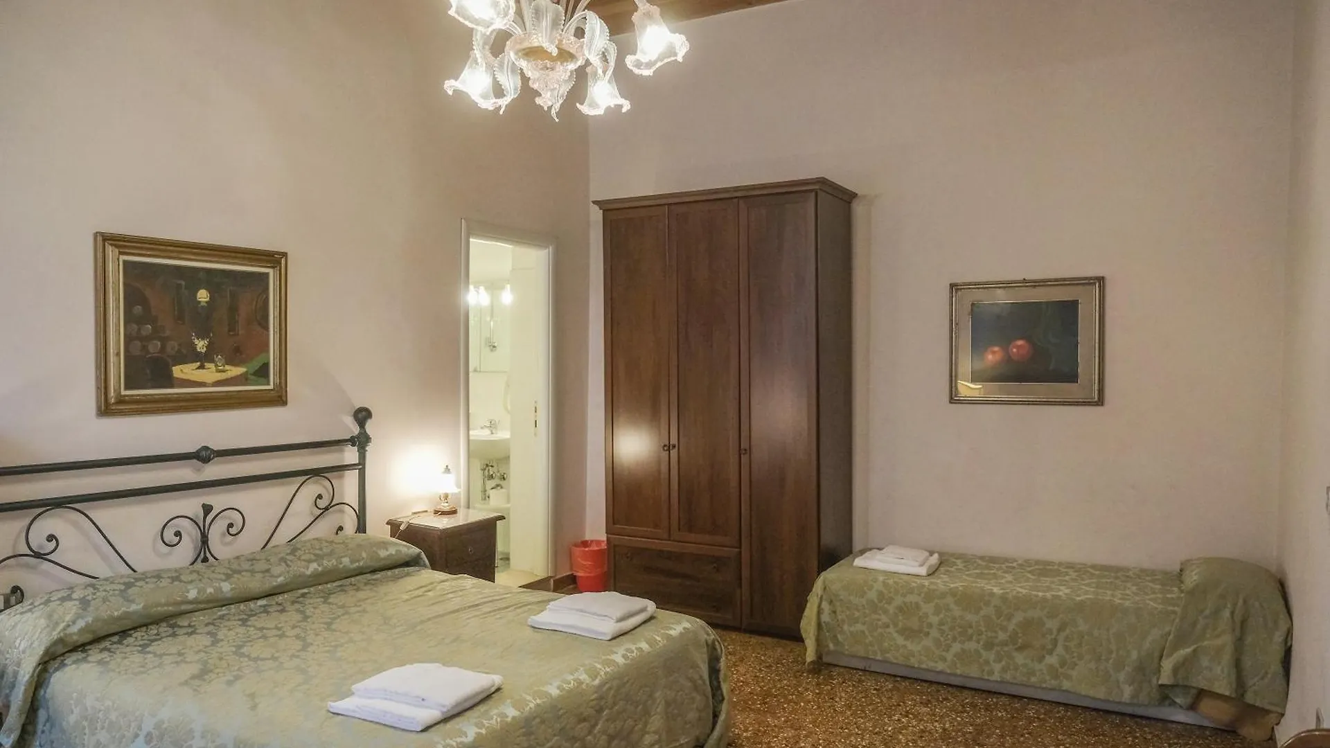 ヴェネツィア Ca'Salvador Bed & Breakfast
