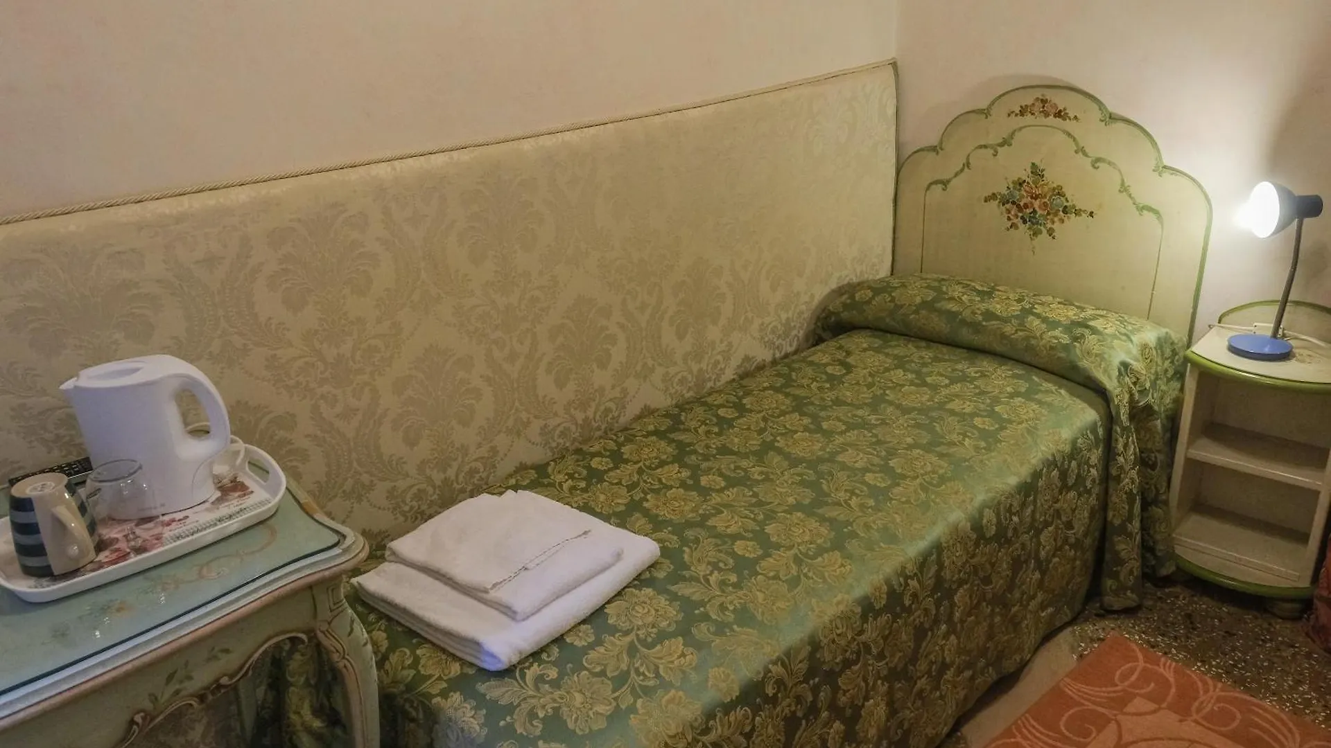 ヴェネツィア Ca'Salvador Bed & Breakfast イタリア